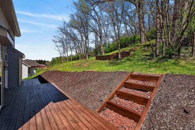 112 Valle Tell Drive, New Glarus, WI 53574