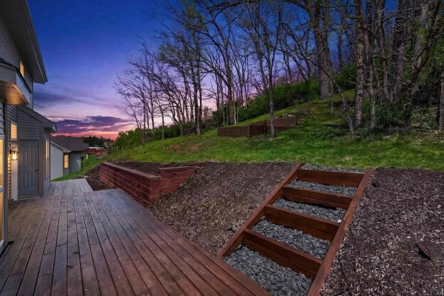 112 Valle Tell Drive, New Glarus, WI 53574