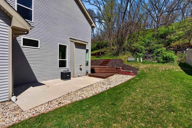 112 Valle Tell Drive, New Glarus, WI 53574
