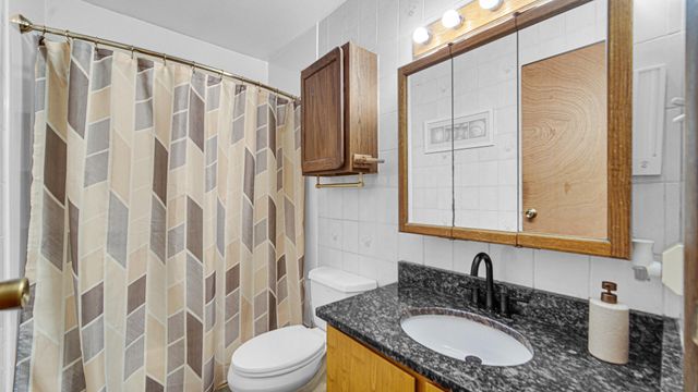 7463 Hendricks Street, Merrillville, IN 46410