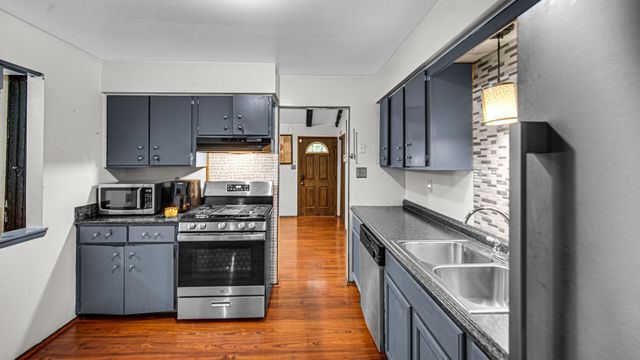 7463 Hendricks Street, Merrillville, IN 46410
