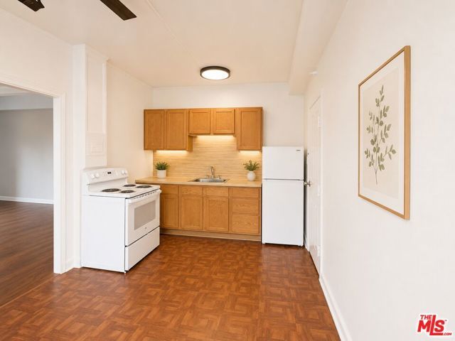 634 S Gramercy Place 610, Los Angeles, CA 90005