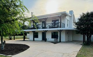 1002 Granite DR, Granite Shoals, TX 78654