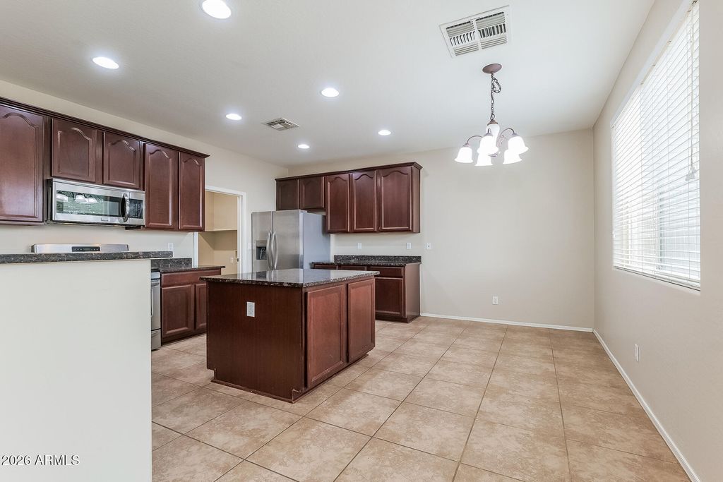 19204 N LARIAT Road, Maricopa, AZ 85138 — photo 5