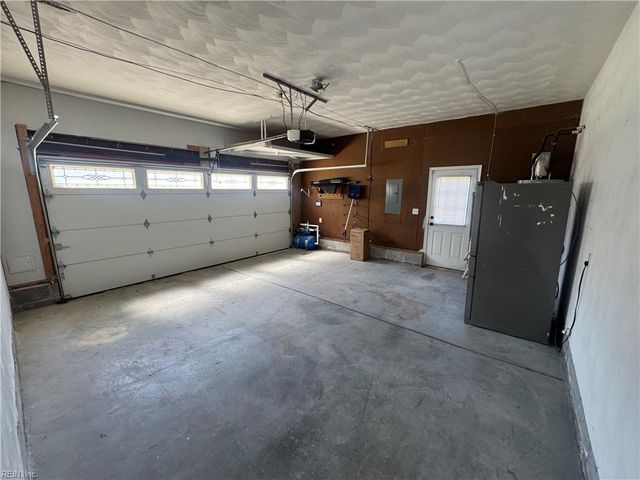 109 Bishops CT, Chesapeake, VA 23323