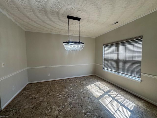 109 Bishops CT, Chesapeake, VA 23323