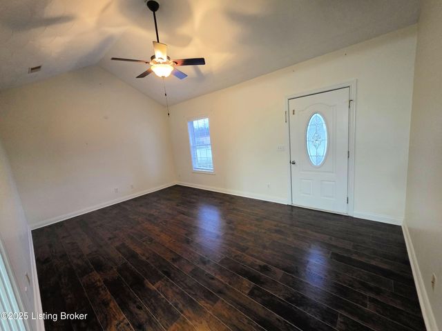 140 Benelli Dr, Bardstown, KY 40004