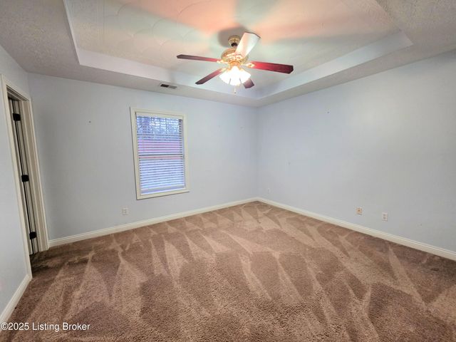 140 Benelli Dr, Bardstown, KY 40004