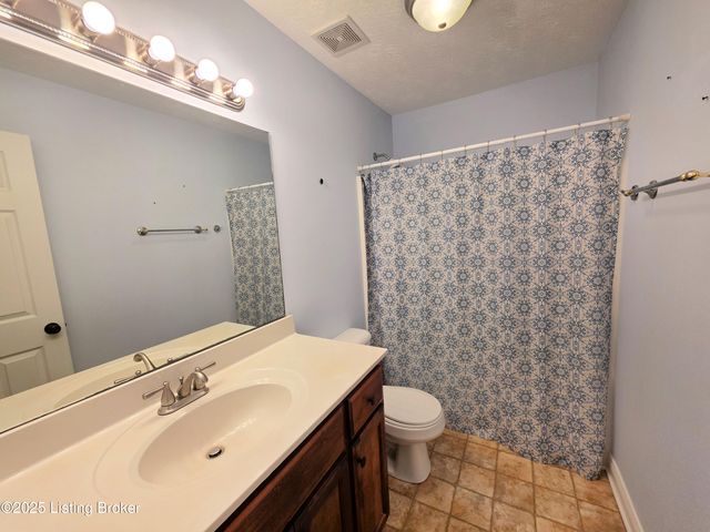 140 Benelli Dr, Bardstown, KY 40004