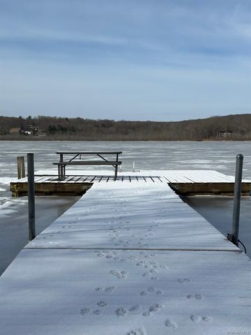 84 Hemlock Road, South Salem, NY 10590