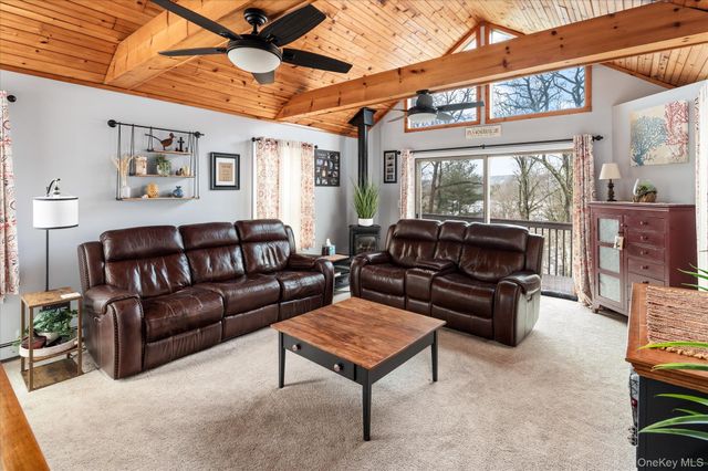 84 Hemlock Road, South Salem, NY 10590