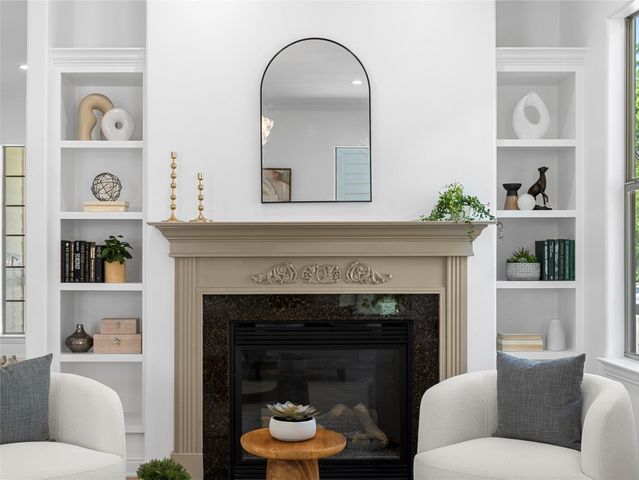 5209 Evans Ave A, Austin, TX 78751