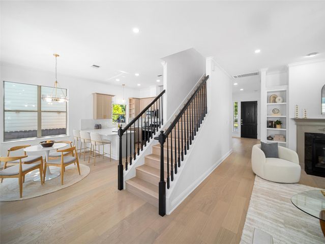 5209 Evans Ave A, Austin, TX 78751