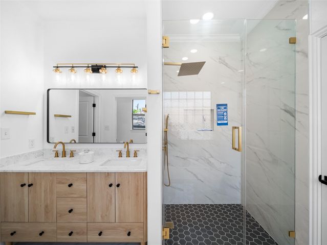 5209 Evans Ave A, Austin, TX 78751