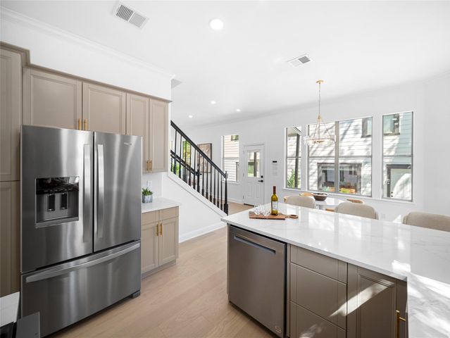 5209 Evans Ave A, Austin, TX 78751