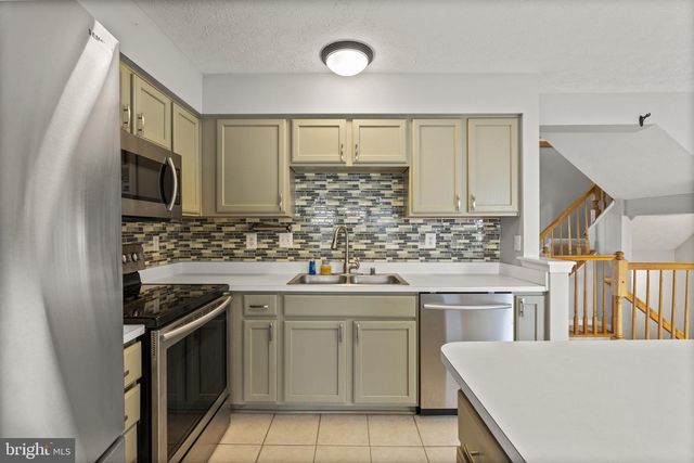 5030 FINSBURY RD, Rosedale, MD 21237