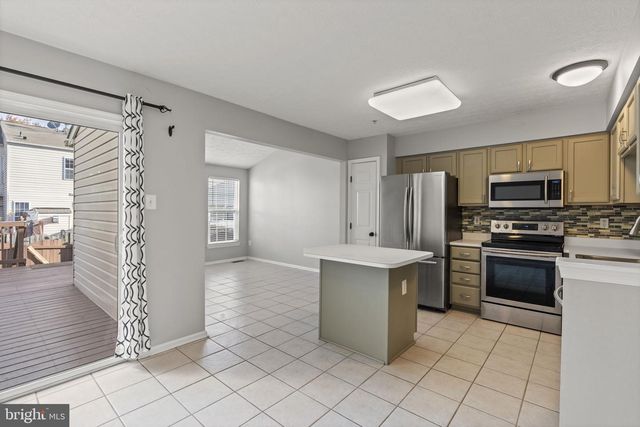 5030 FINSBURY RD, Rosedale, MD 21237