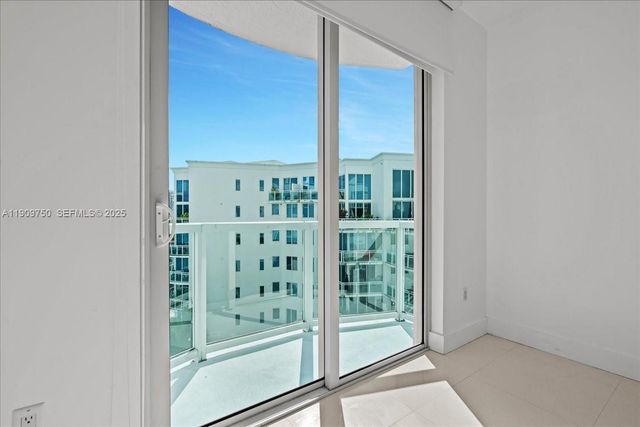 3030 NE 188 Street 604, Aventura, FL 33180