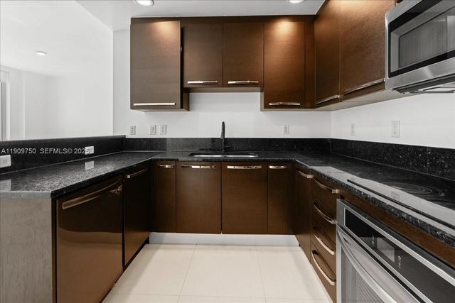 3030 NE 188 Street 604, Aventura, FL 33180