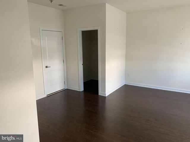 16 MANCHESTER DR, Hatboro, PA 19040