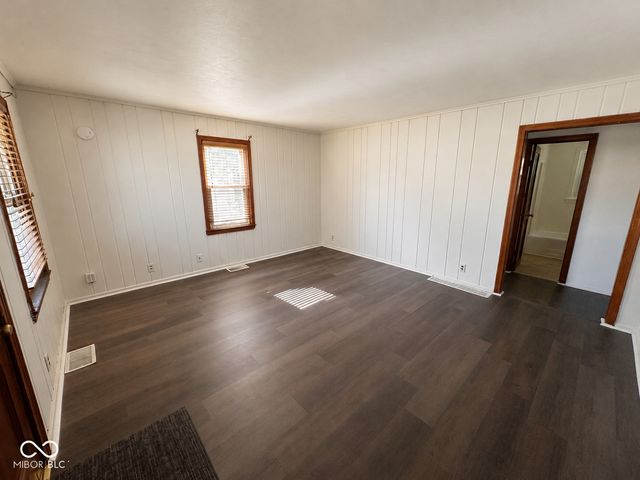 208 E 35th Street, Anderson, IN 46013