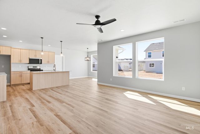 4275 E Rincon Dr, Meridian, ID 83642
