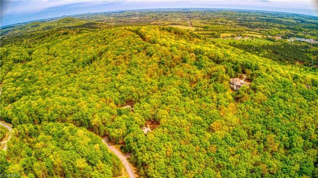 2243 Sierra Trace Road, Denton, NC 27239