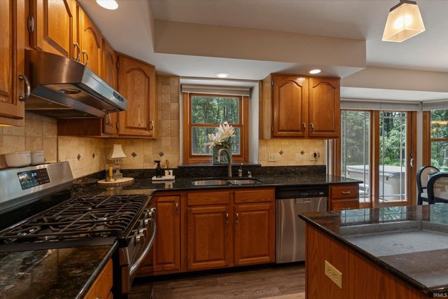 21495 Old Walnut Court, South Bend, IN 46628