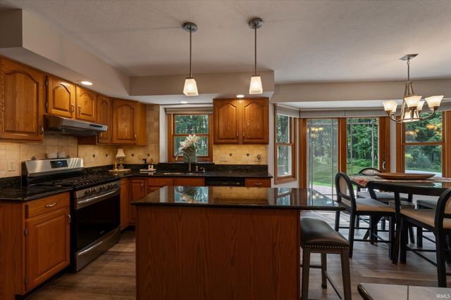 21495 Old Walnut Court, South Bend, IN 46628