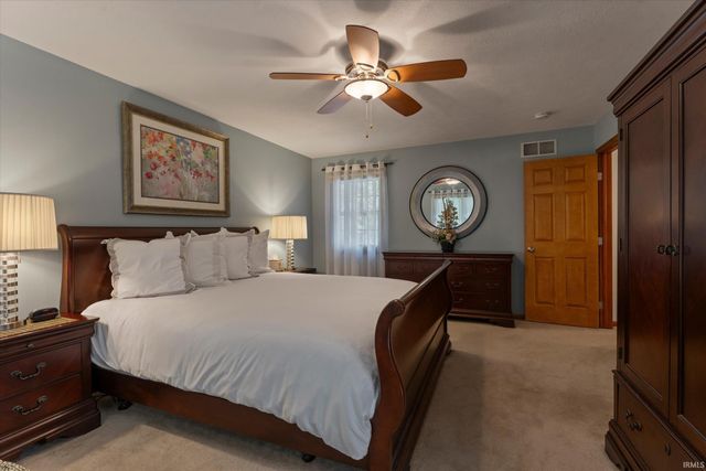 21495 Old Walnut Court, South Bend, IN 46628