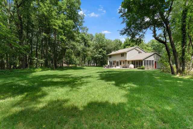 21495 Old Walnut Court, South Bend, IN 46628