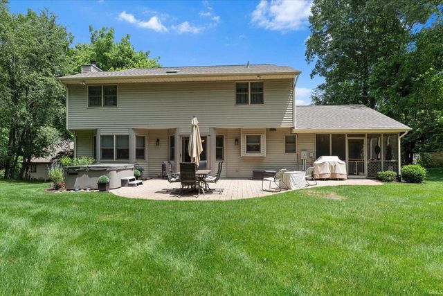 21495 Old Walnut Court, South Bend, IN 46628