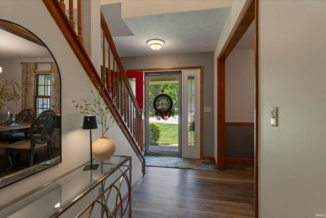 21495 Old Walnut Court, South Bend, IN 46628