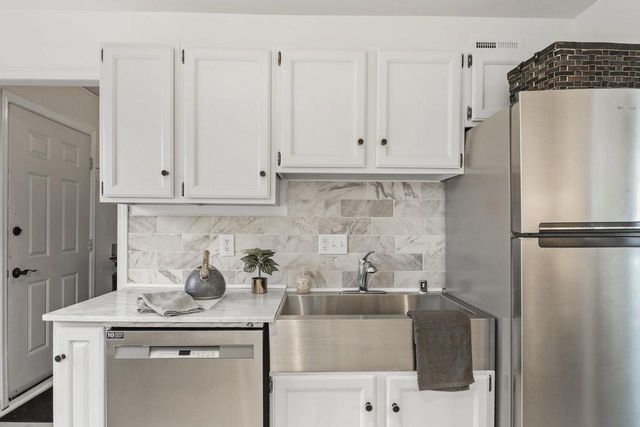 83 Craig Avenue, Madison, WI 53705