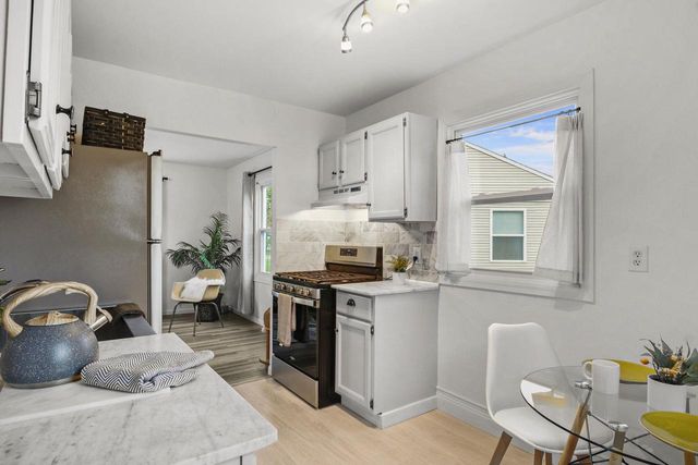 83 Craig Avenue, Madison, WI 53705