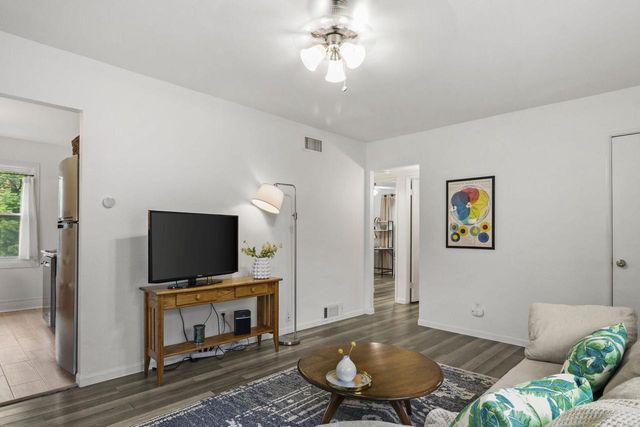 83 Craig Avenue, Madison, WI 53705