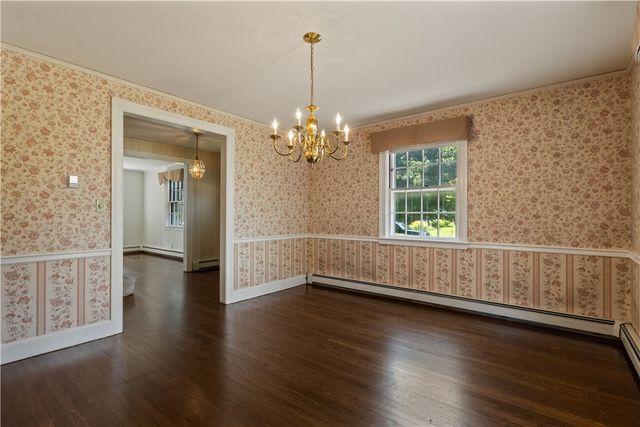 20 Drowne Parkway, East Providence, RI 02916