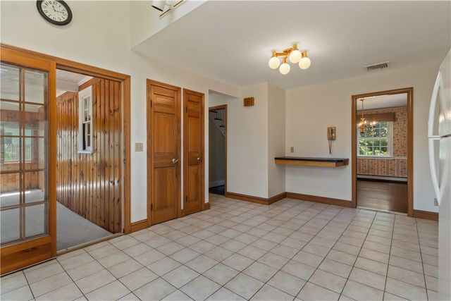 20 Drowne Parkway, East Providence, RI 02916
