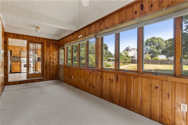 20 Drowne Parkway, East Providence, RI 02916