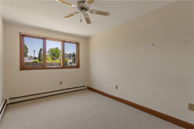 20 Drowne Parkway, East Providence, RI 02916