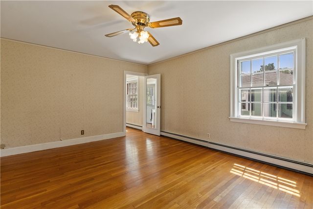 20 Drowne Parkway, East Providence, RI 02916