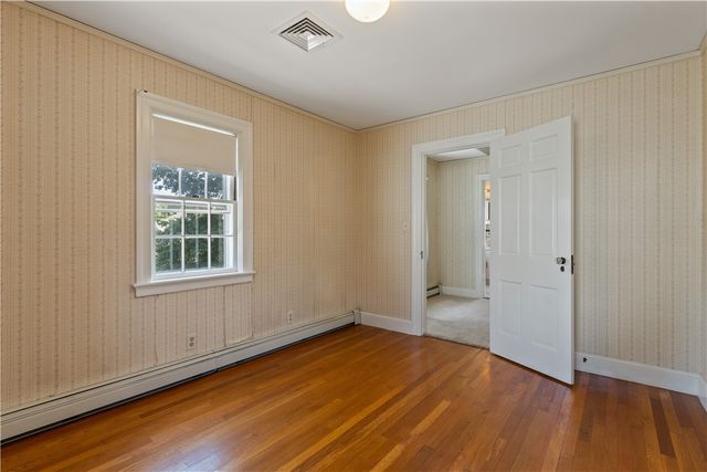 20 Drowne Parkway, East Providence, RI 02916