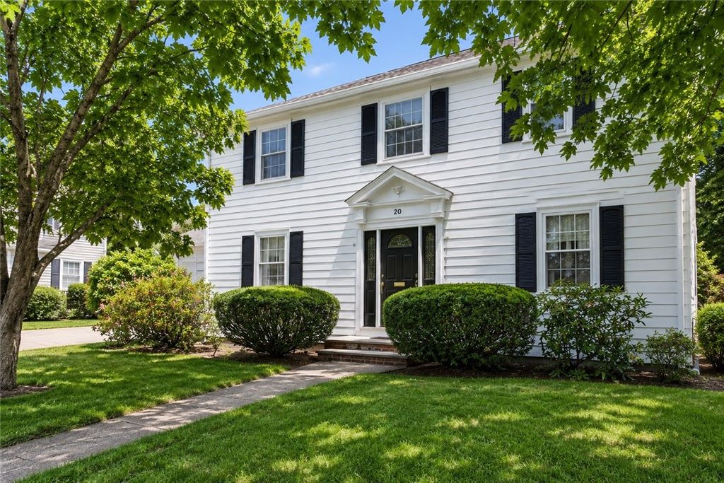 20 Drowne Parkway, East Providence, RI 02916