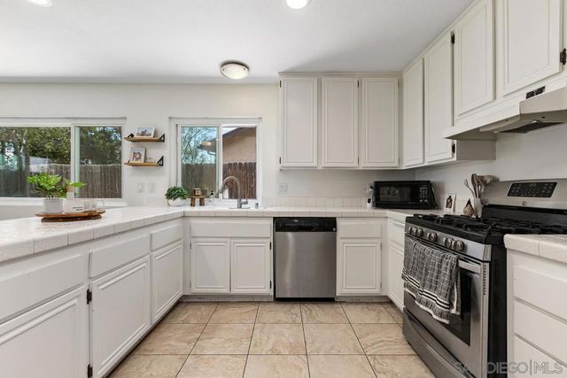 4105 Auburn Ave, Oceanside, CA 92056
