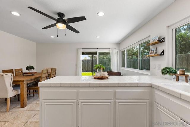 4105 Auburn Ave, Oceanside, CA 92056