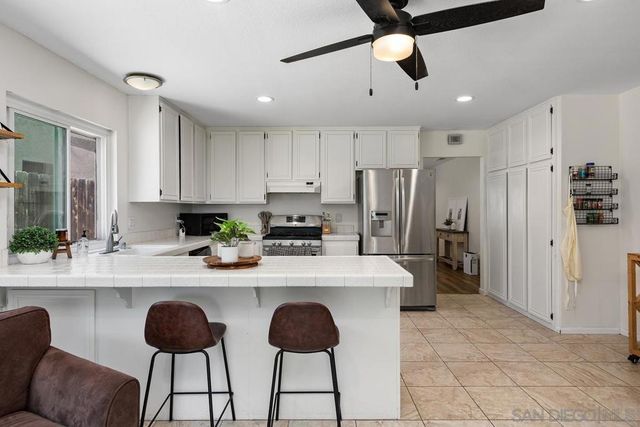 4105 Auburn Ave, Oceanside, CA 92056