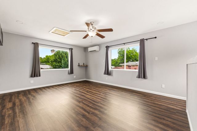 5736 Judie Court, Haltom City, TX 76148