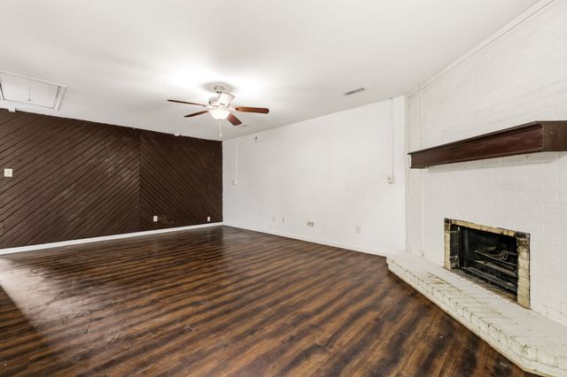 5736 Judie Court, Haltom City, TX 76148