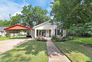 107 Charles Street, Crockett, TX 75835