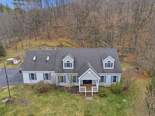 44 Drake Woods Road, Bristol, VT 05443